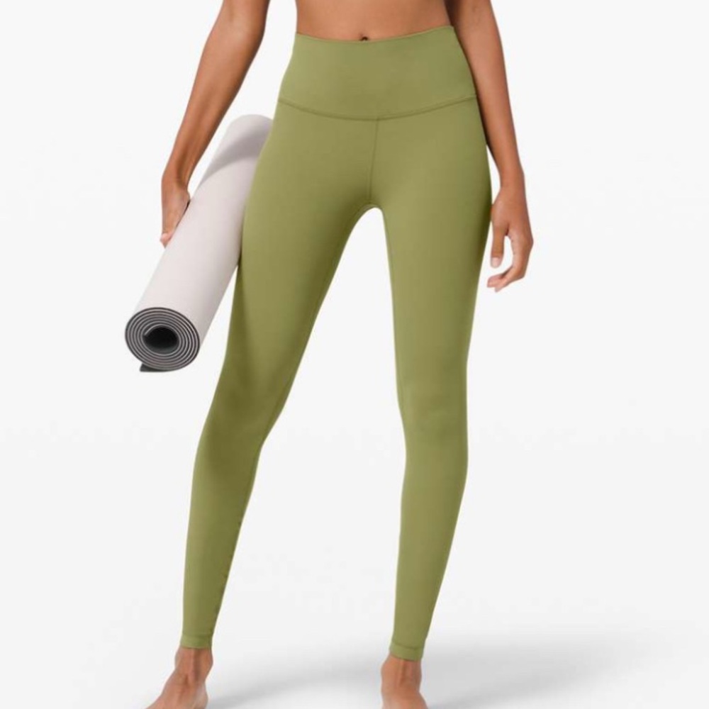 NWT Selling Lululemon Align HR Pant 28"